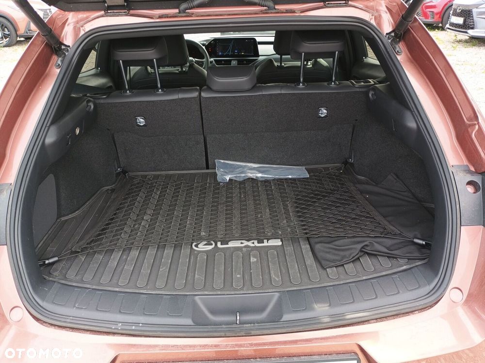 Lexus UX - 14