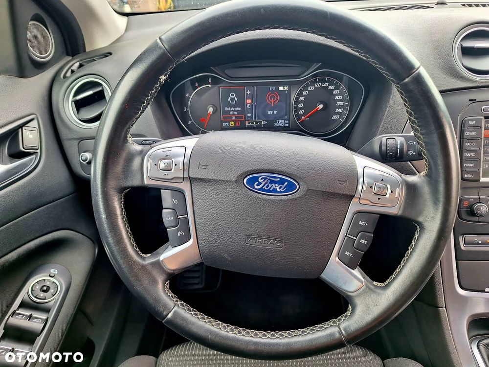 Ford Mondeo 2.0 TDCi Titanium X - 16