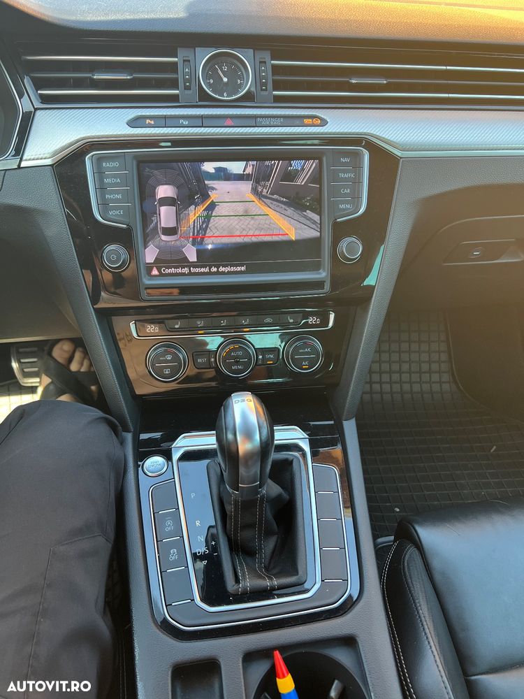 Volkswagen Passat - 9