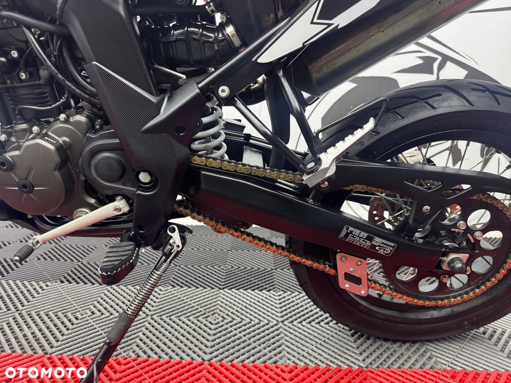 Aprilia SX - 16