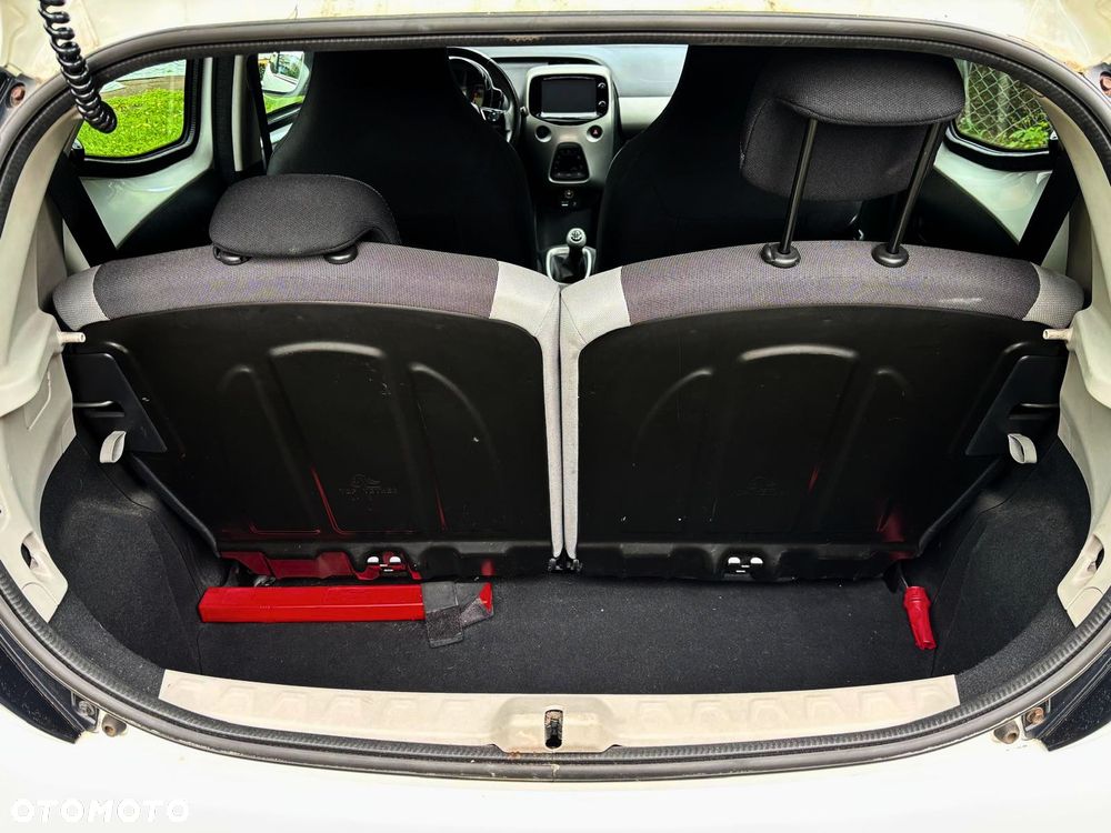 Toyota Aygo x-play touch - 7