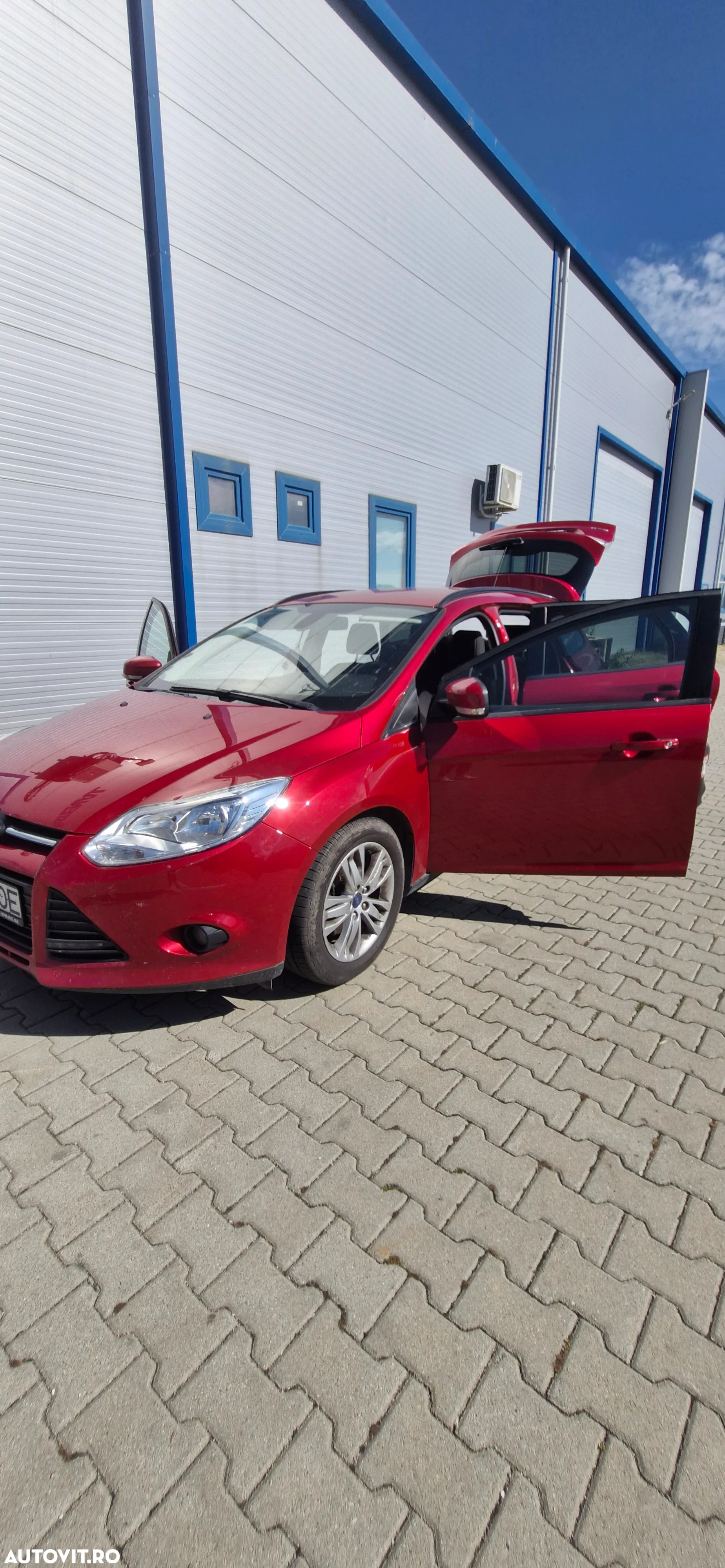 Ford Focus 1.0 EcoBoost Titanium - 10