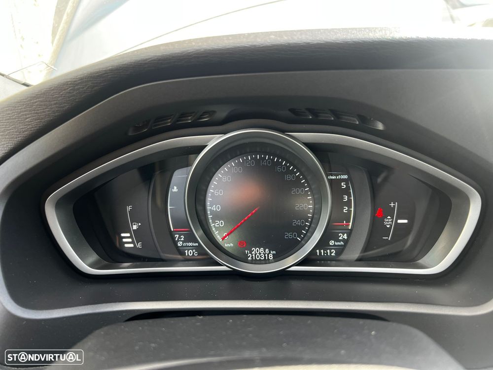 Volvo V40 1.6 D2 R-Design Momentum - 16