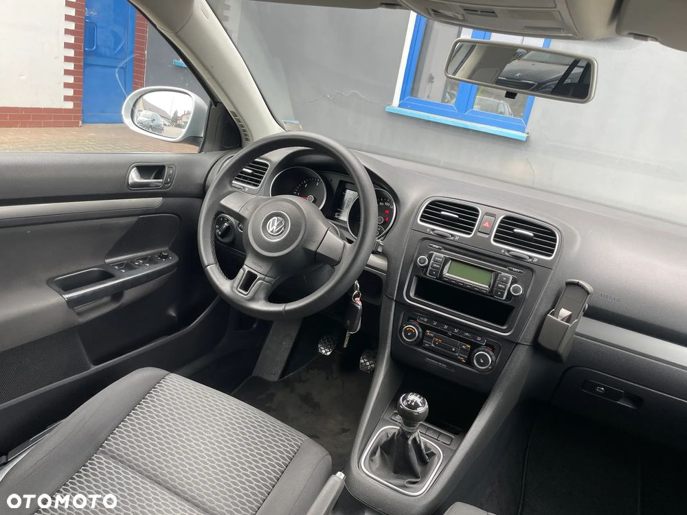 Volkswagen Golf 1.6 TDI DPF Trendline - 4