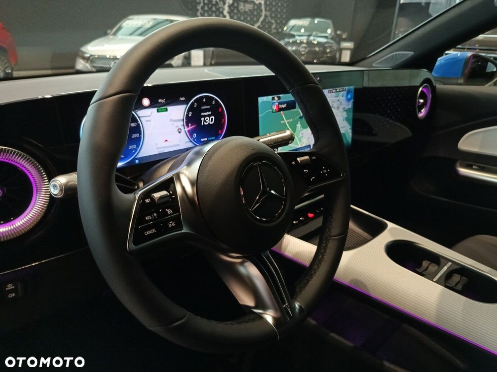 Mercedes-Benz CLA - 13