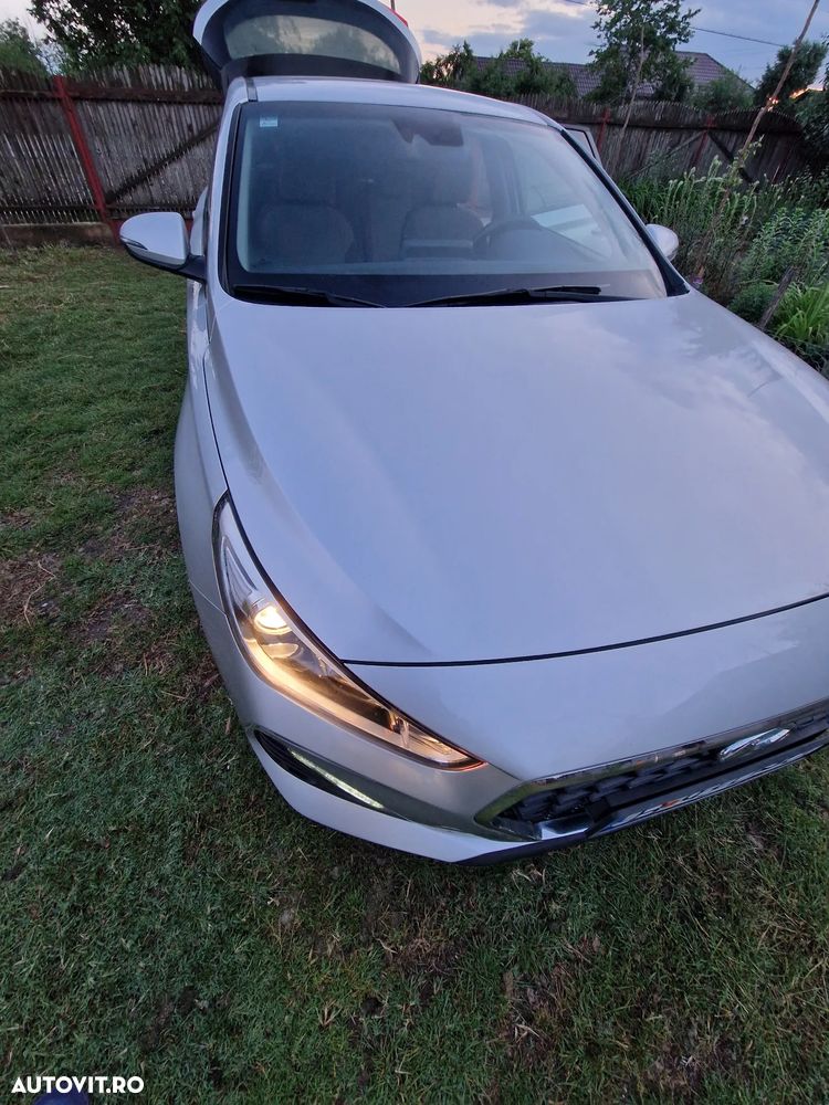 Hyundai i30 1.4 100CP 5DR M/T Highway - 14