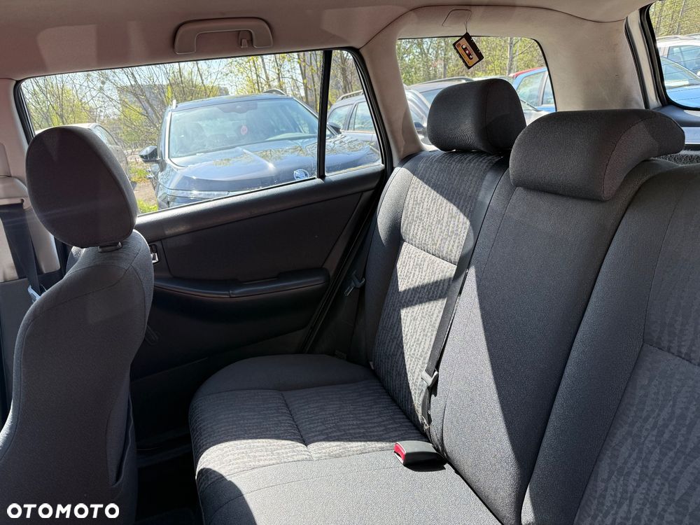 Toyota Corolla 1.4 VVT-i Dynamic - 2