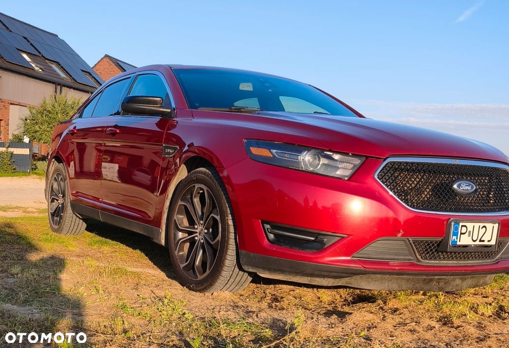 Ford Taurus - 4