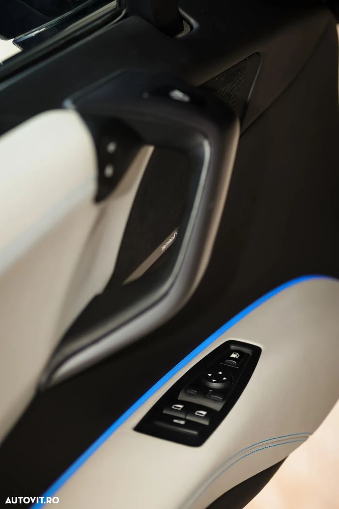 BMW i8 Pure Impulse - 15