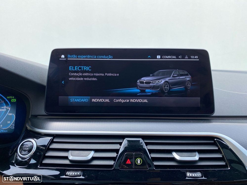 BMW 530 e Pack Desportivo M - 13