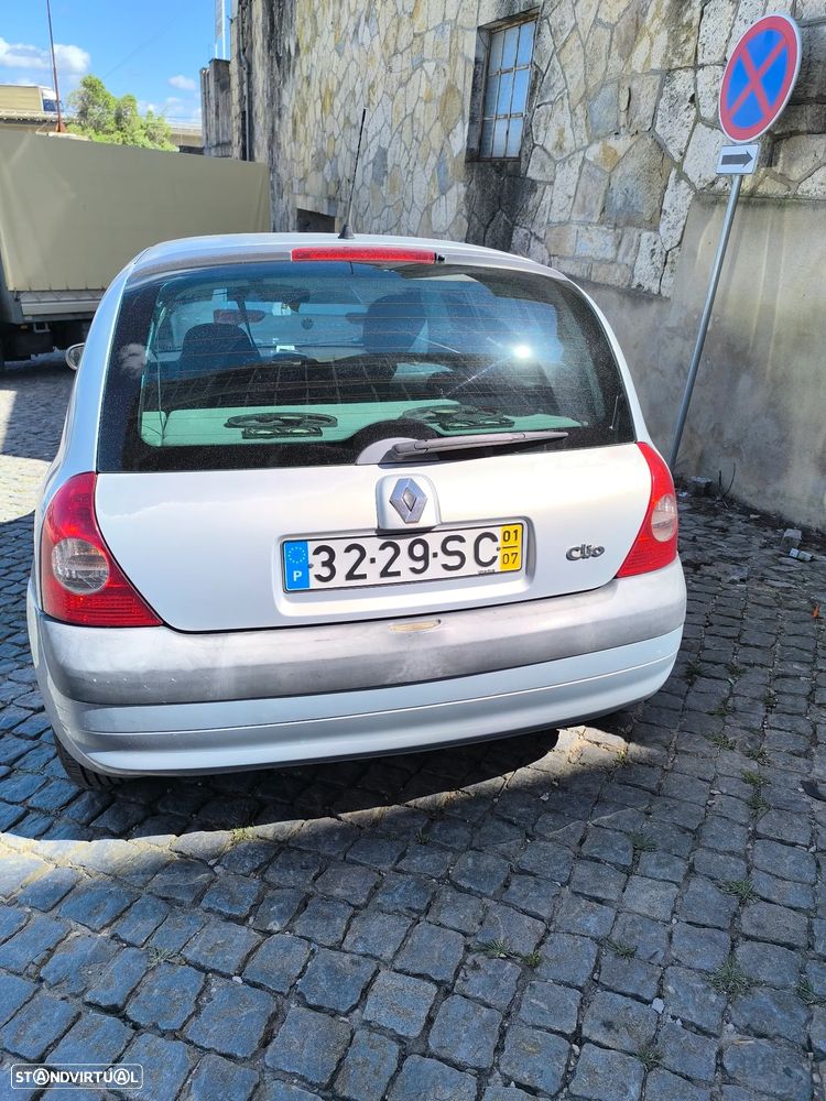 Renault Clio 1.2 16V S - 5