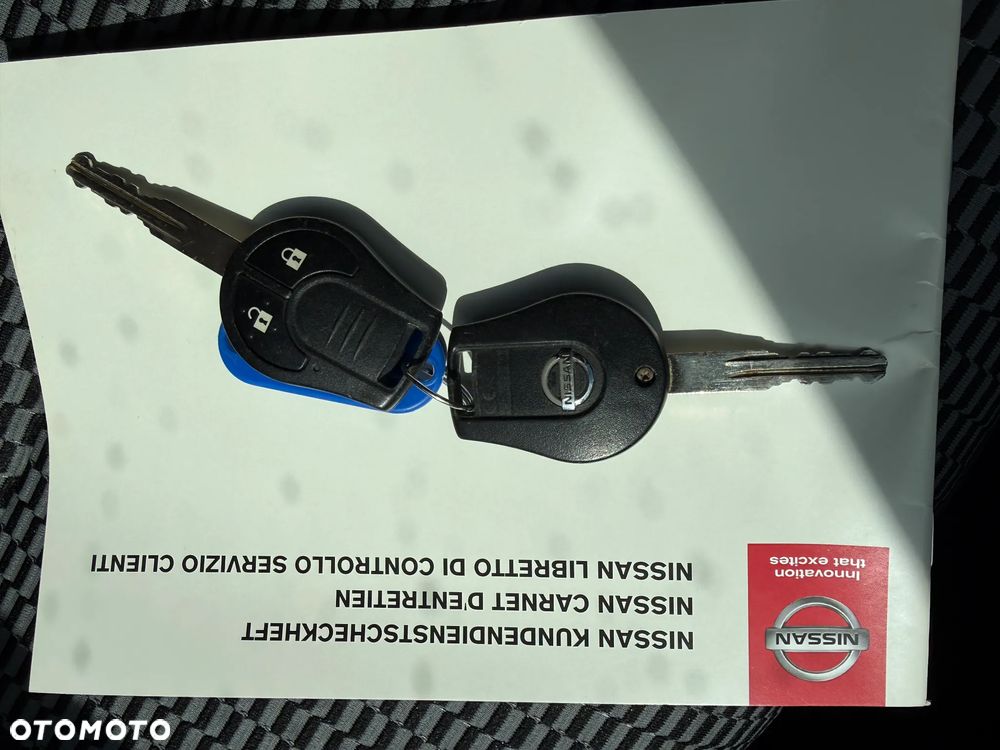 Nissan Micra 1.2 Bild der Frau - 13