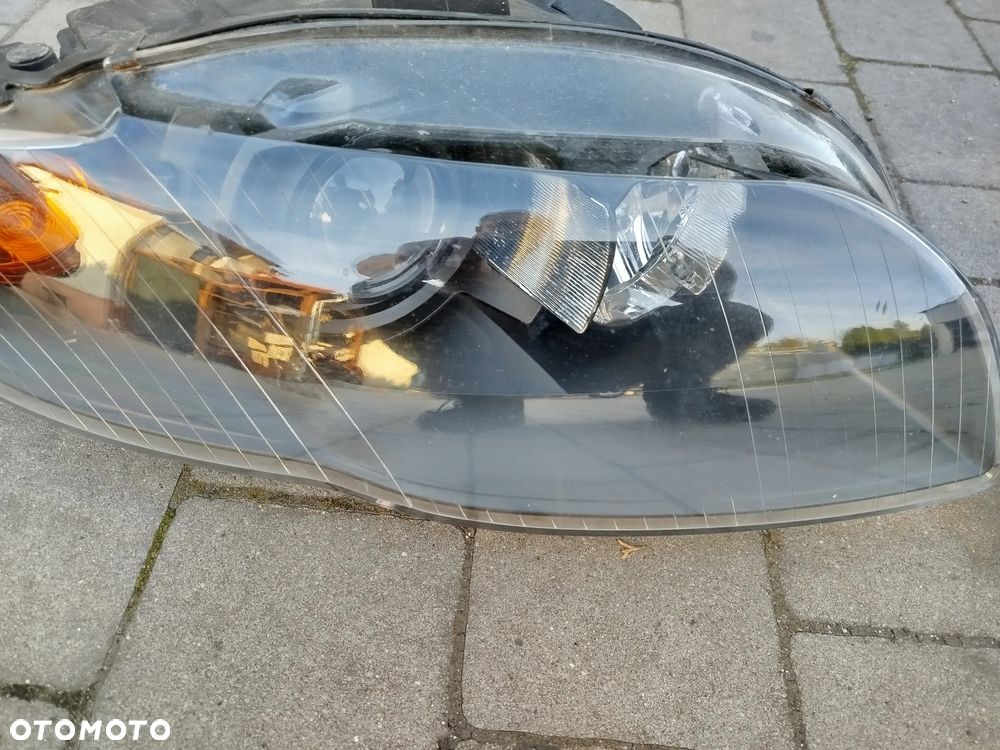 Audi A4 B7 lampa przednia lewa plus prawa Xenon - 12