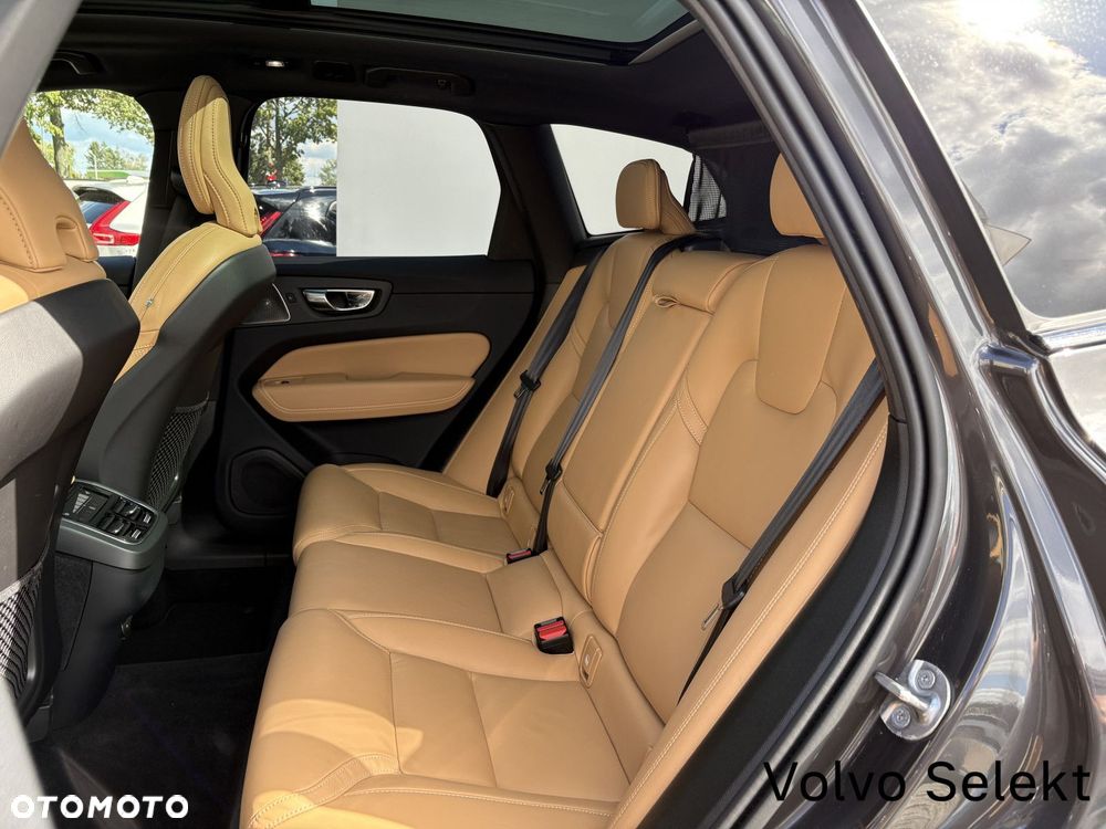 Volvo XC 60 - 24