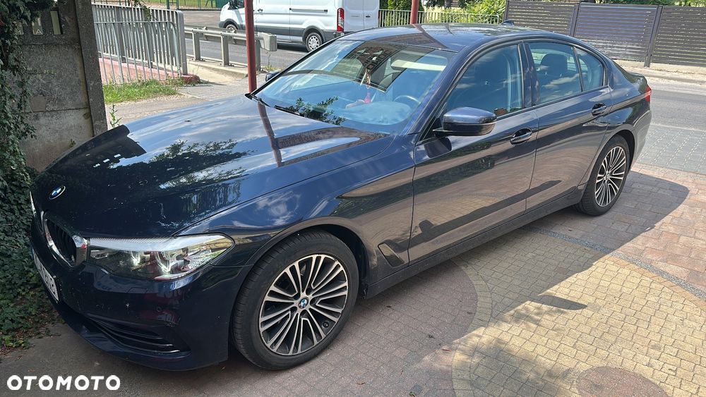BMW Seria 5 520d xDrive MHEV Sport Line sport - 4