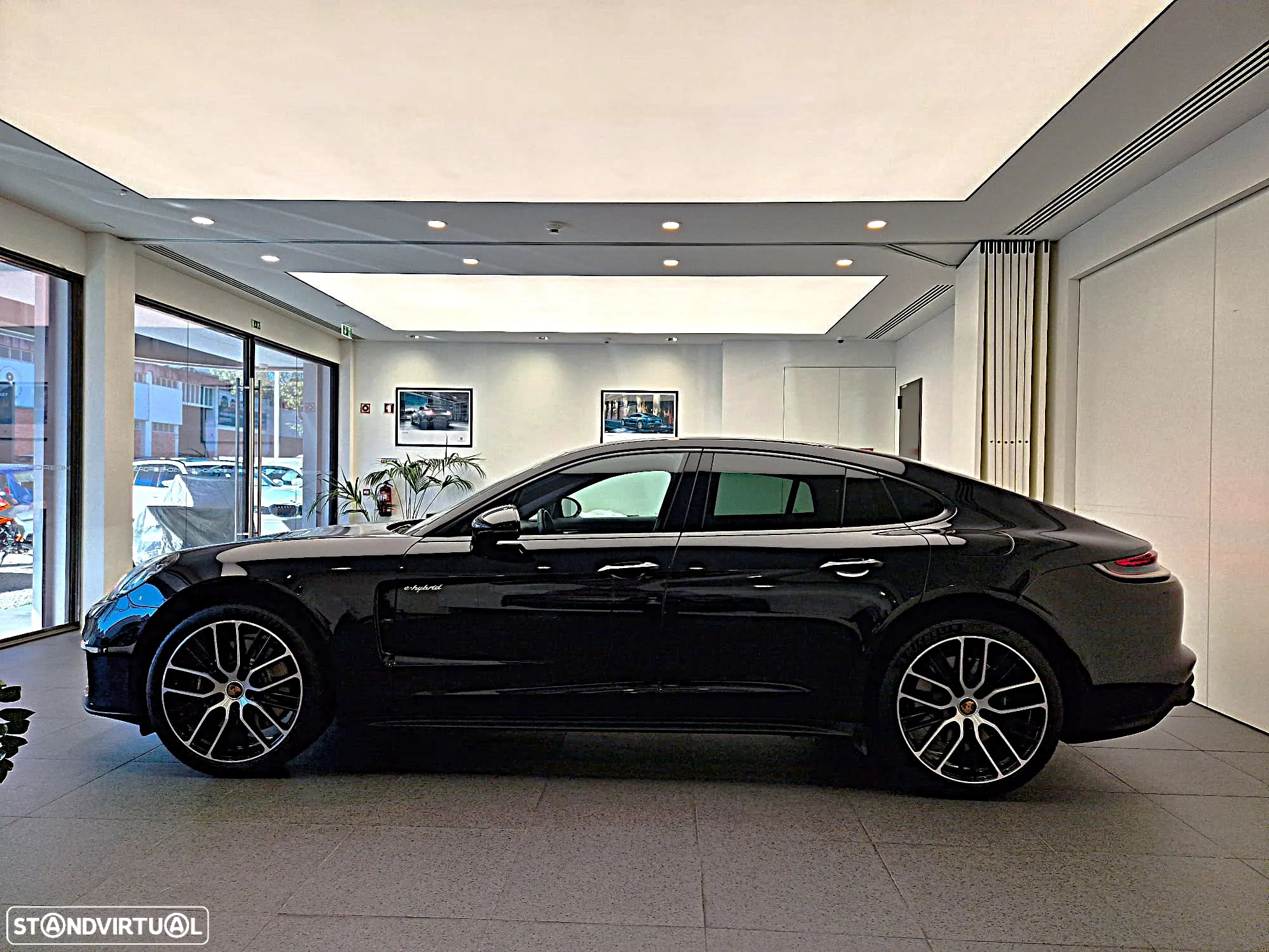 Porsche Panamera 4 E-Hybrid - 2
