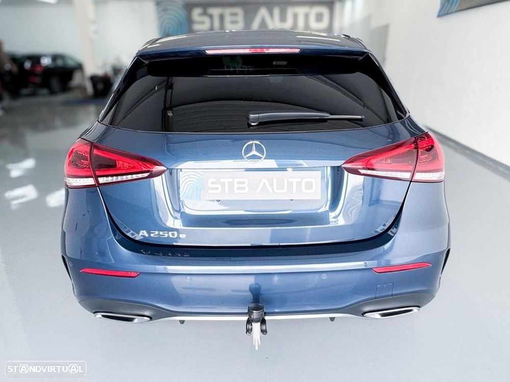 Mercedes-Benz A 250 e AMG Line - 26