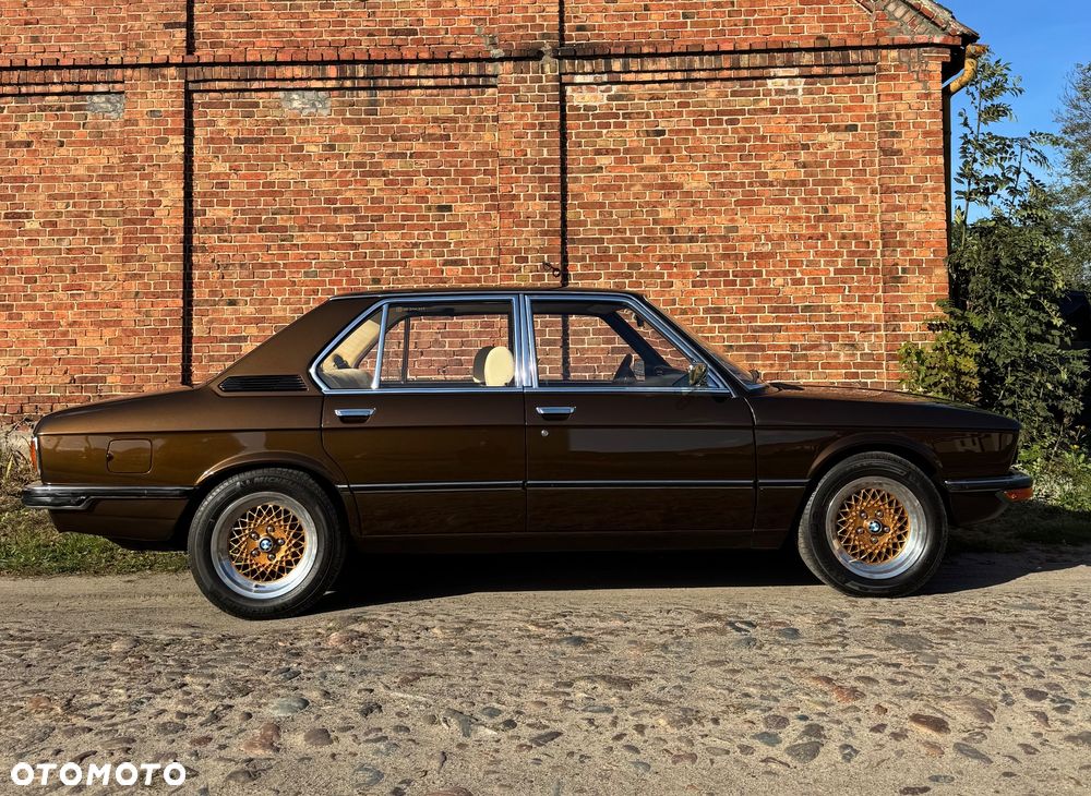 BMW Seria 5 - 18