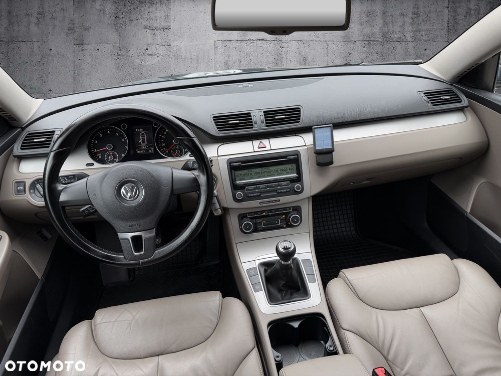 Volkswagen Passat Variant 1.8 TSI Highline - 9