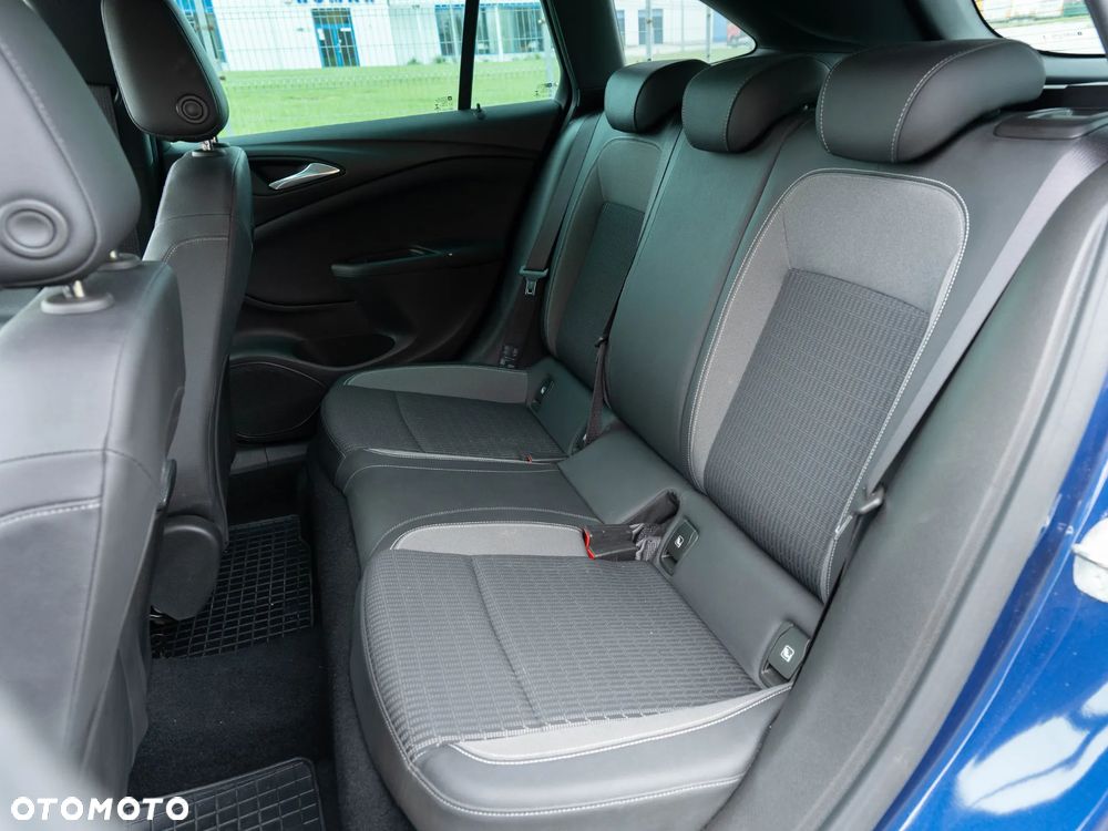 Opel Astra 1.5 CDTI Elegance S&S - 17