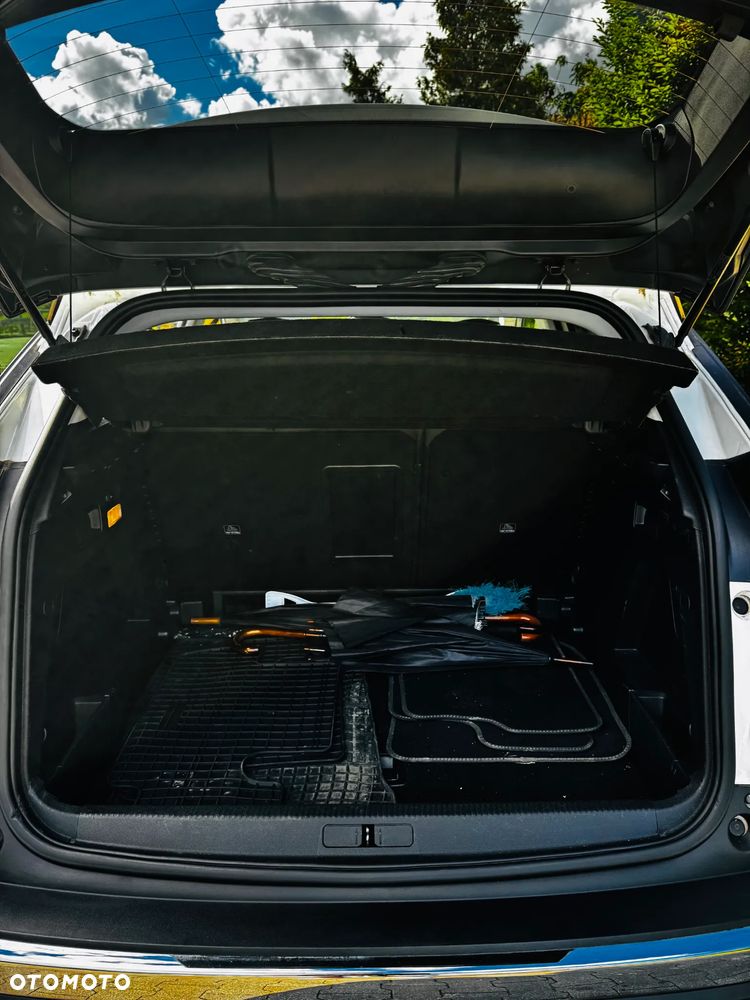 Peugeot 3008 1.5 BlueHDi Allure S&S EAT8 - 8