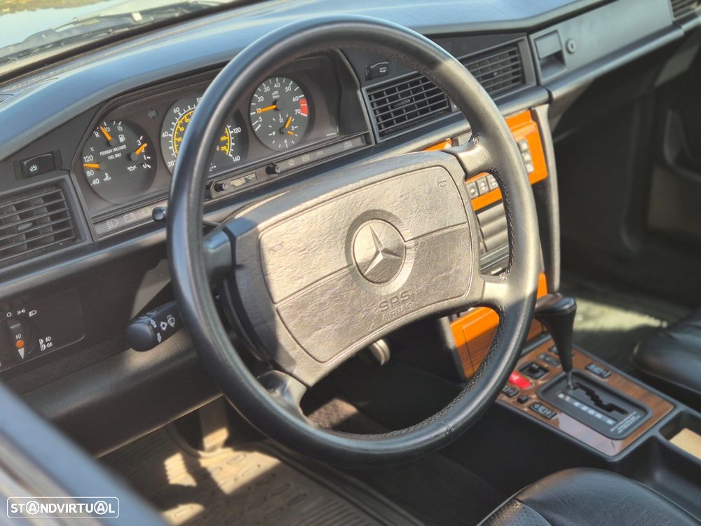 Mercedes-Benz W201 (1982-1993) - 8