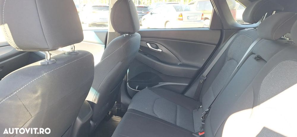 Hyundai i30 1.5 110CP 5DR M/T Highway - 12