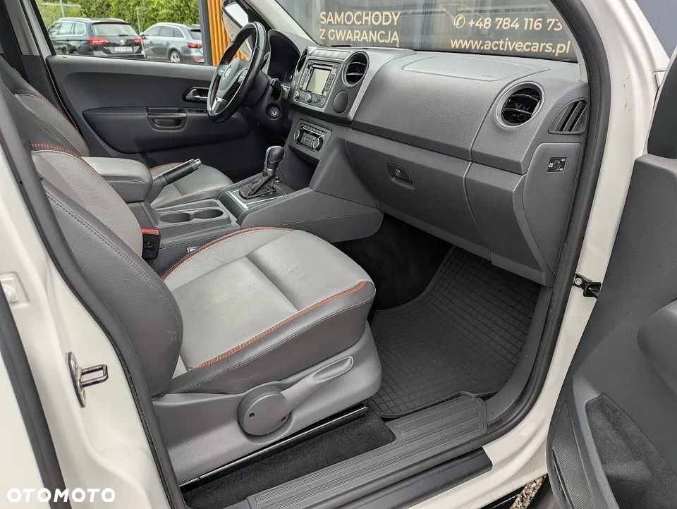 Volkswagen Amarok 2.0 BiTDI Autm Canyon - 26