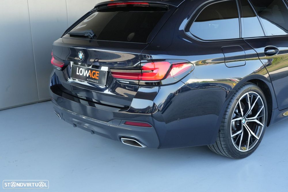 BMW 520 d Pack Desportivo M Auto - 40