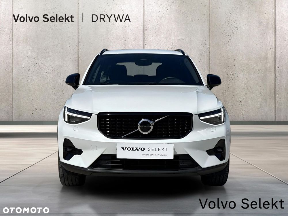 Volvo XC 40 B3 Plus Dark - 10