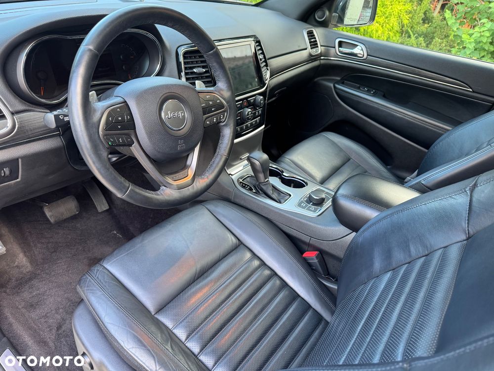 Jeep Grand Cherokee - 20
