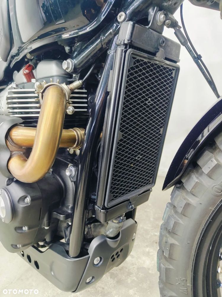 Triumph Street Scrambler - 6