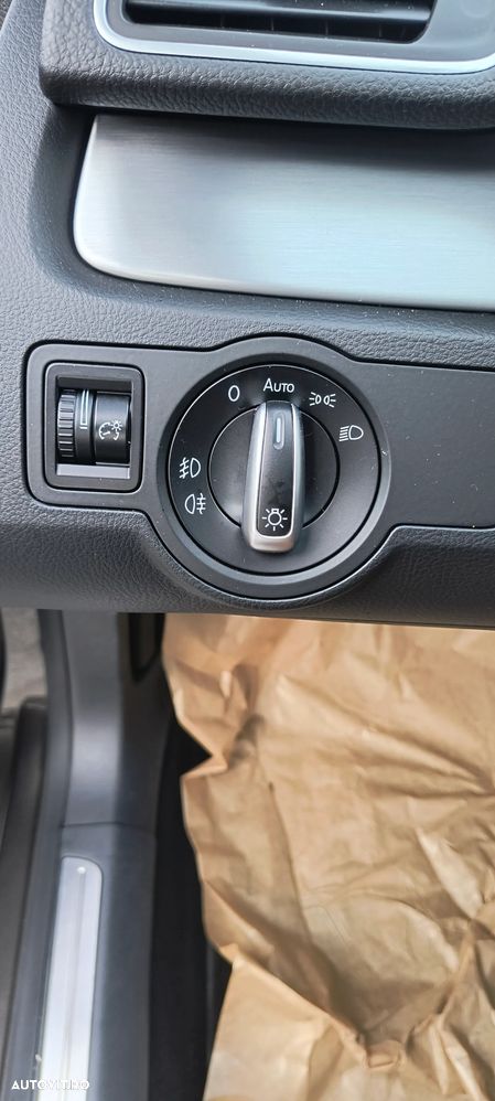 Volkswagen Passat CC 2.0 TDI BlueMotion Technology DSG Exclusive - 31