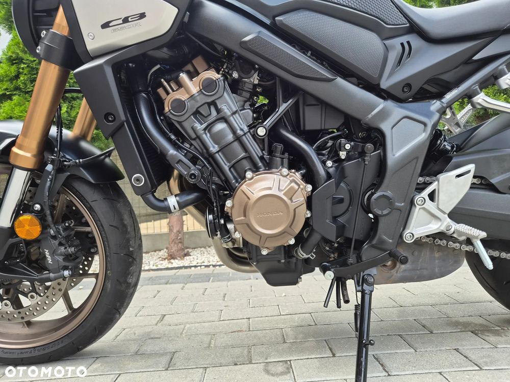 Honda CB - 16