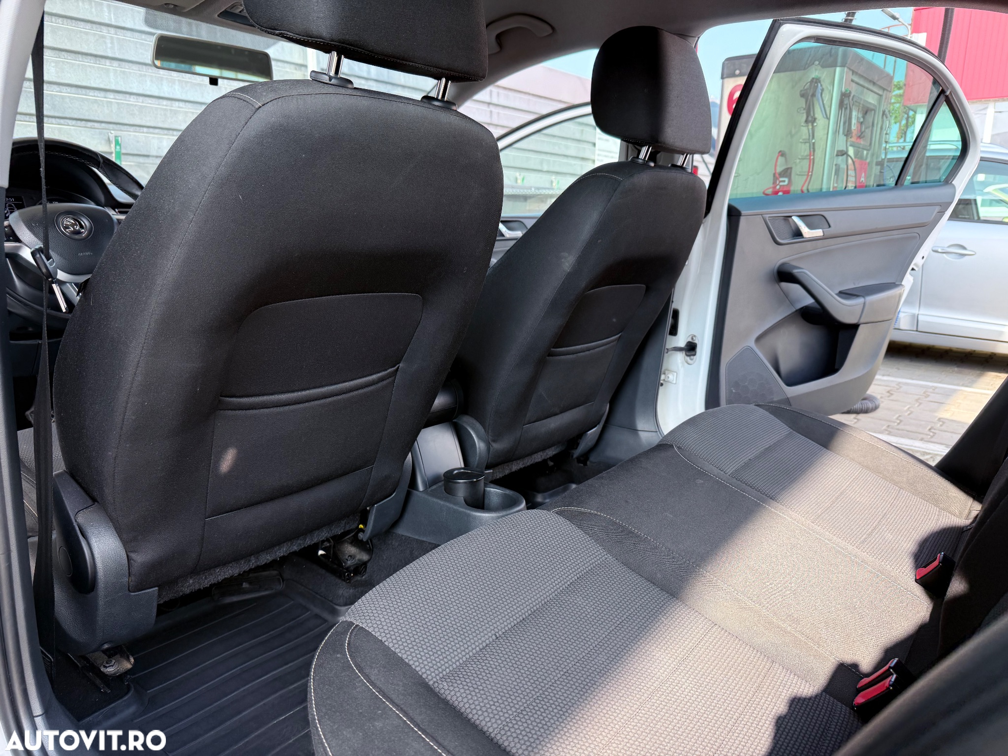 Skoda RAPID 1.6 TDI Active - 6