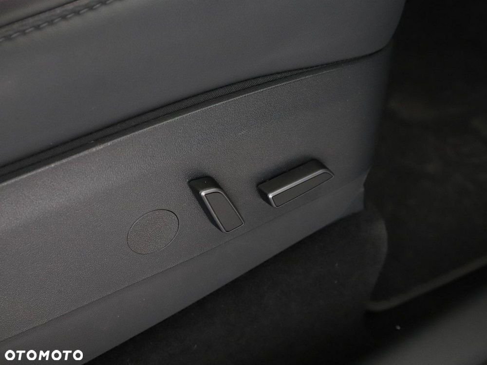 Tesla Model Y Standard - 41