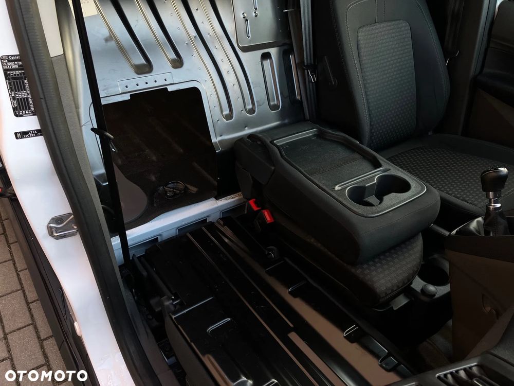 Ford TRANSIT CONNECT - 21