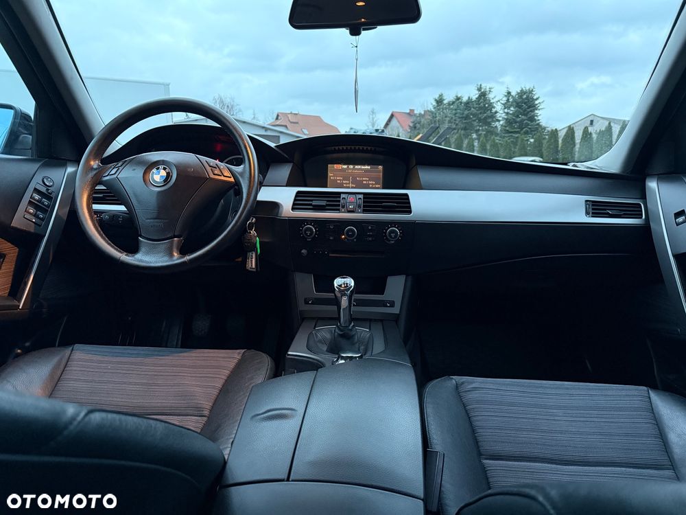 BMW Seria 5 - 33