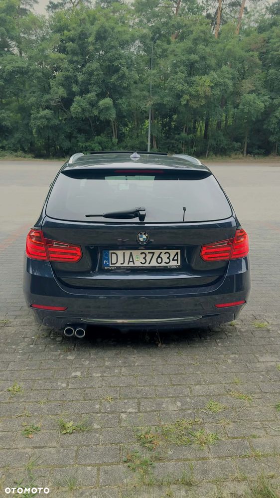BMW Seria 3 330d xDrive Edition Luxury Line Purity - 6