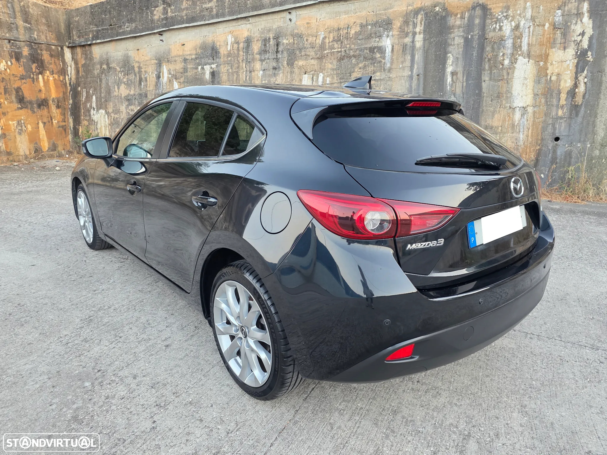 Mazda 3 1.5 Sky-D Excellence Pack HT Navi - 11