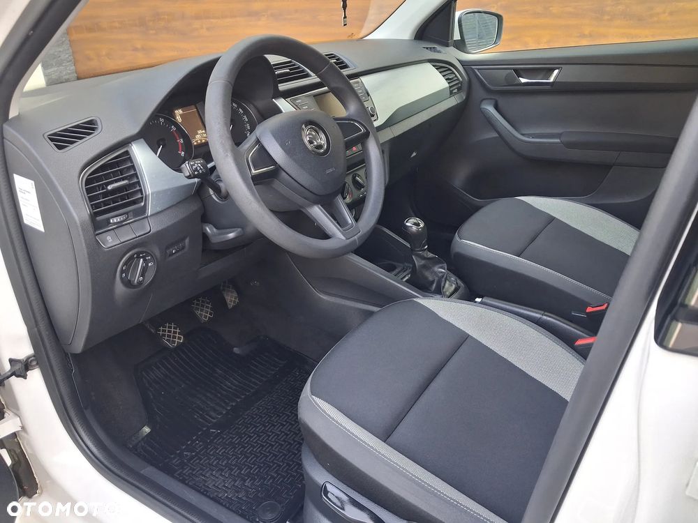 Skoda Fabia 1.0 TSI Ambition - 8