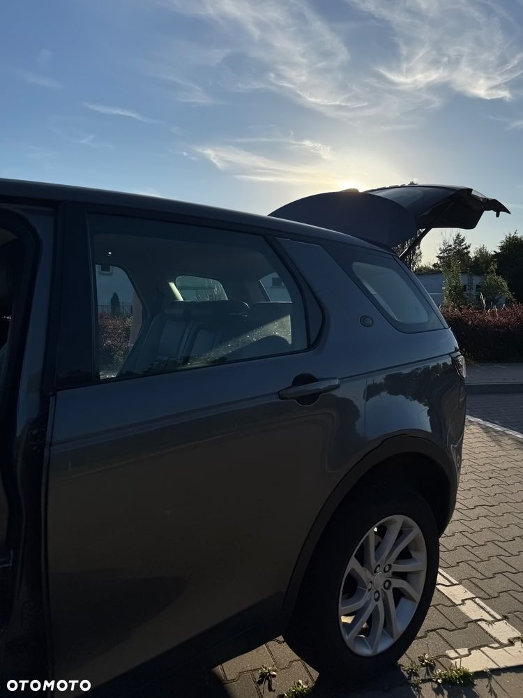 Land Rover Discovery Sport 2.0 TD4 SE - 25