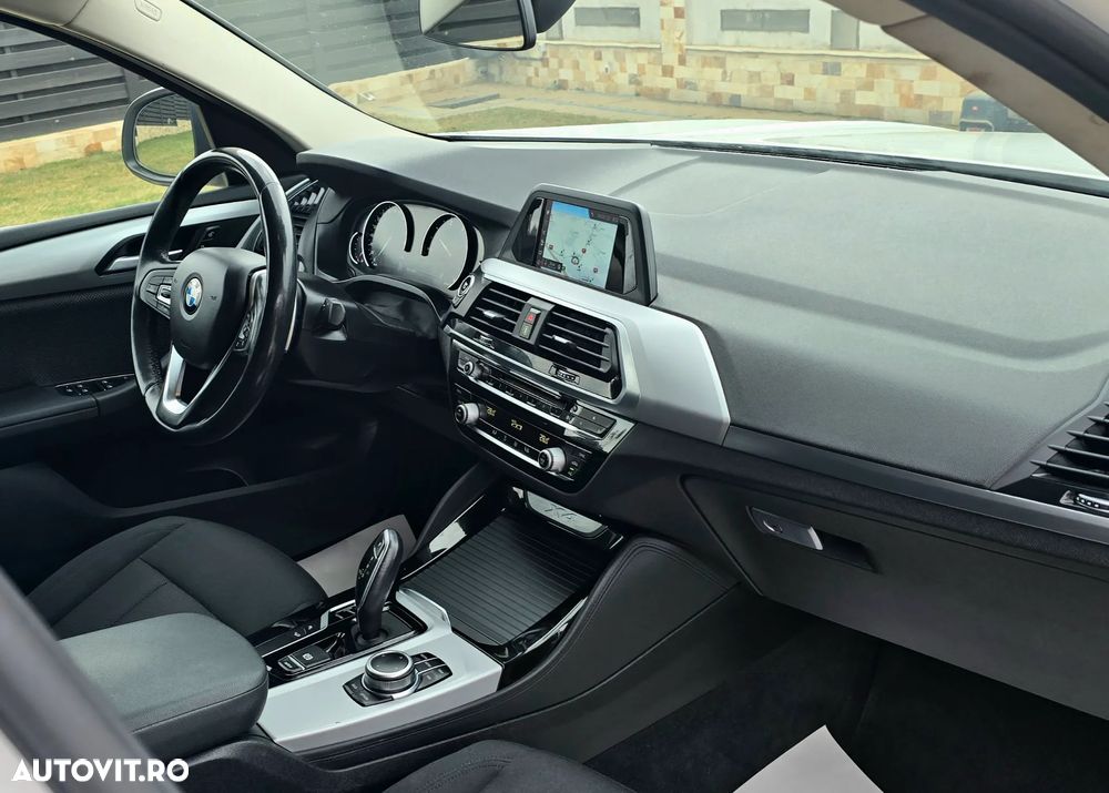 BMW X4 xDrive20d Aut. Advantage - 32