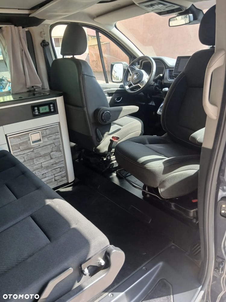 Renault Trafic 2.0 dCi - 23