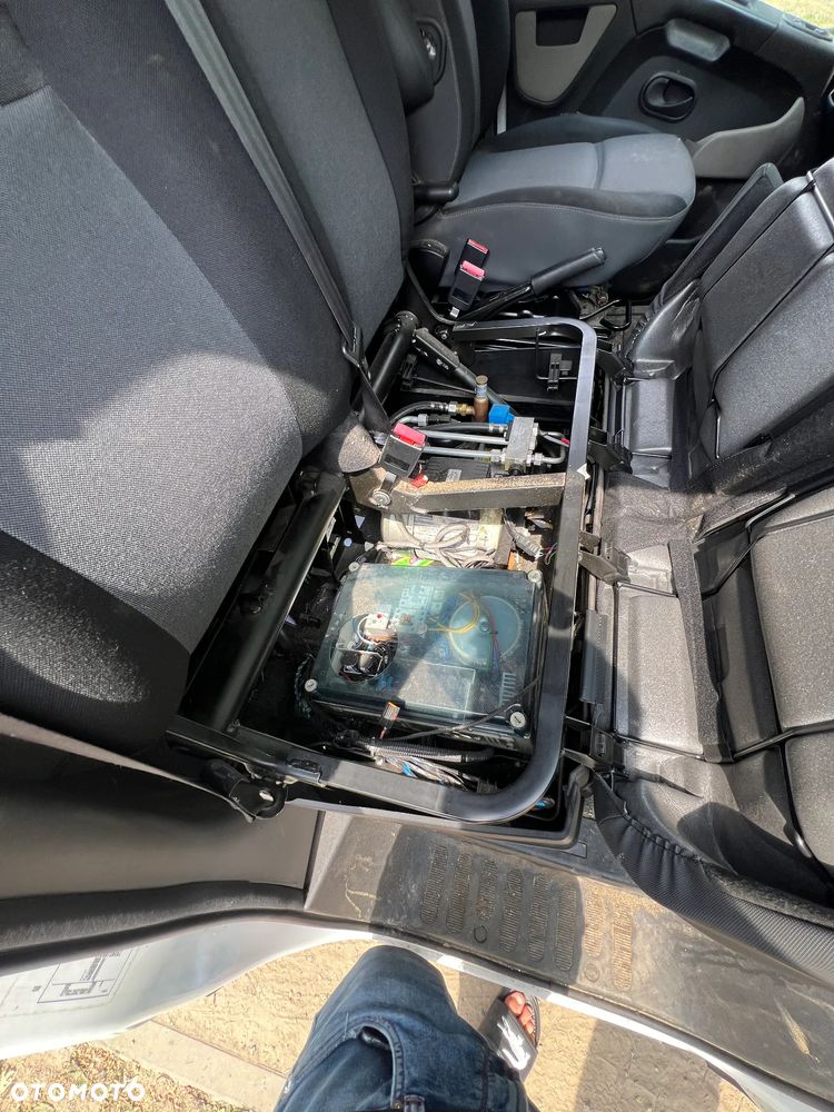 Nissan NV400 - 25