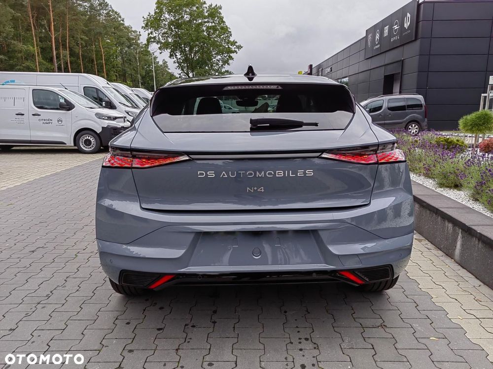 DS Automobiles DS 4 1.2 mHEV Étoile Alcantara eDCS6 - 4