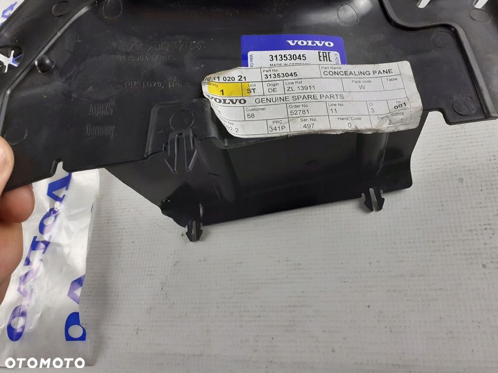 Volvo S60 kierownica wlotu powietrza P.P. 11-18r. - 1