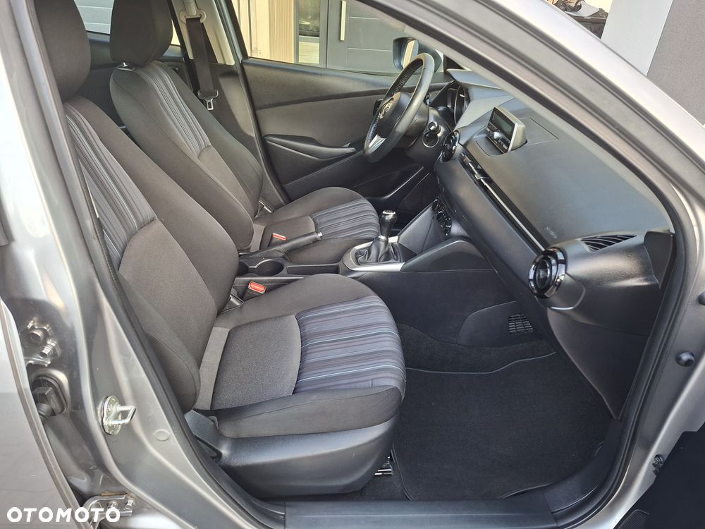 Mazda 2 - 9