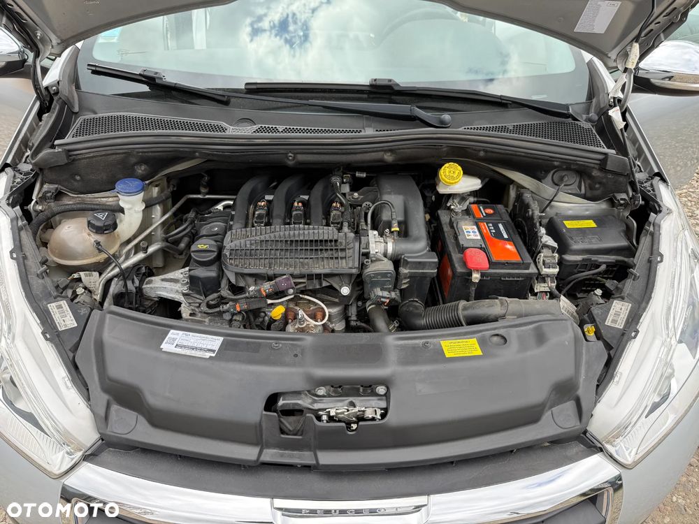 Peugeot 208 PureTech 82 Start & Stop Allure - 25
