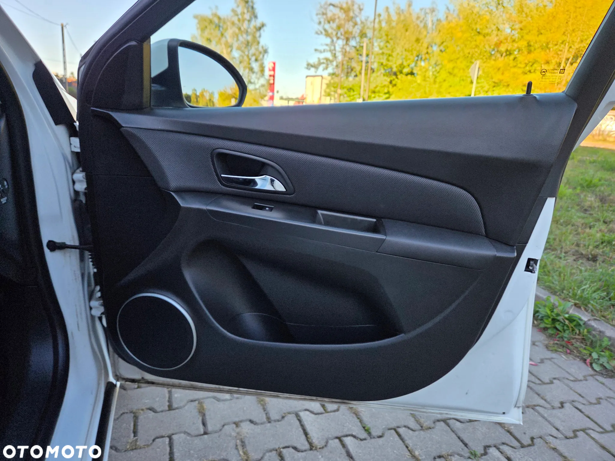 Chevrolet Cruze 1.6 LS - 29